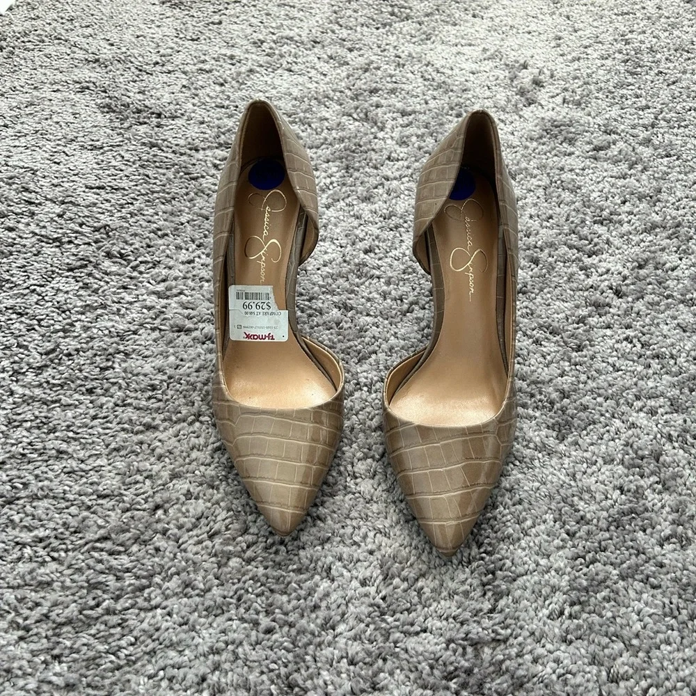 Jessica Simpson Taupe Croc-Embossed Pointed Toe D'Orsay Pumps - Picture 1 of 3